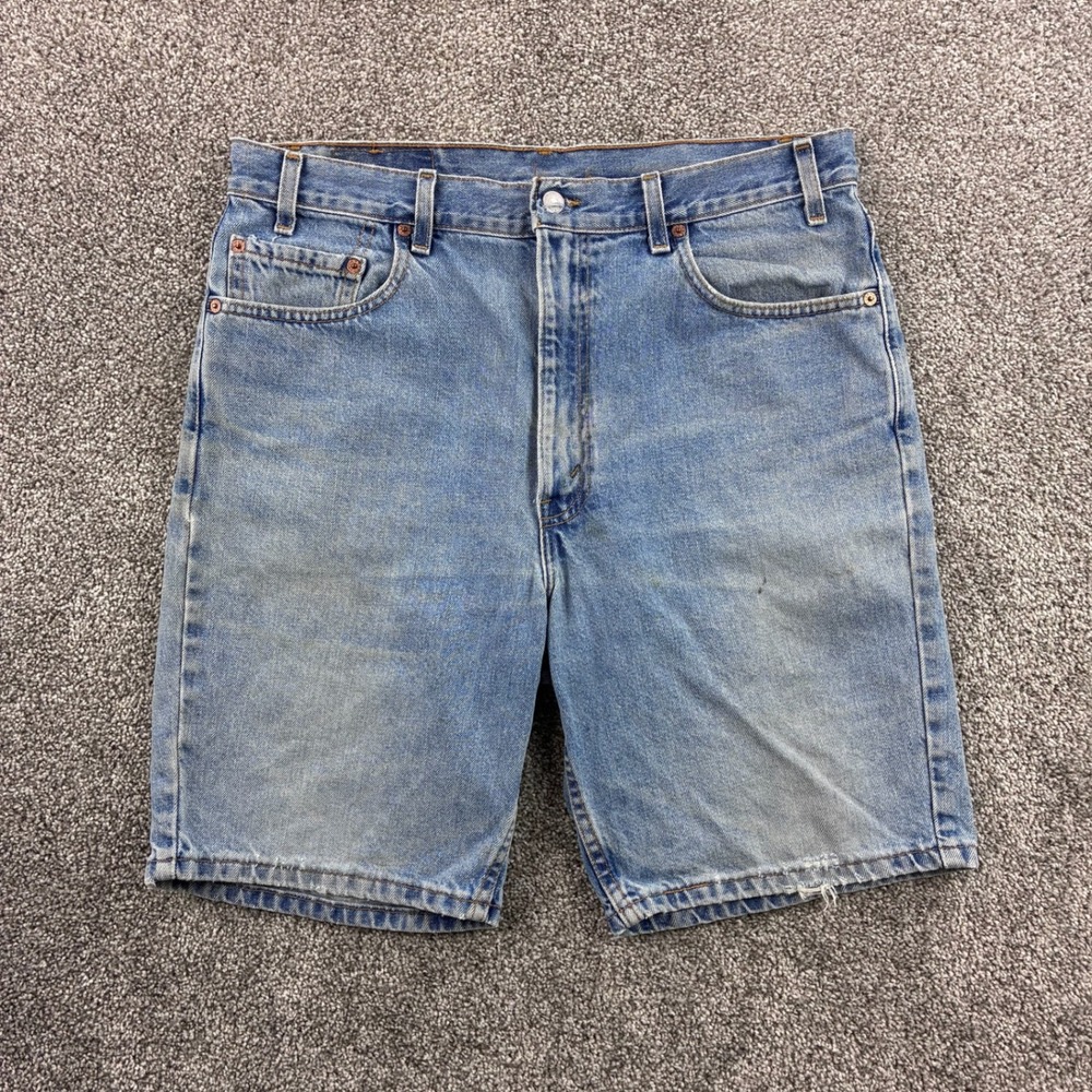 Vintage Levi's 505 Shorts Mens 36 Blue Light Wash Denim Baggy Made‎ in USA